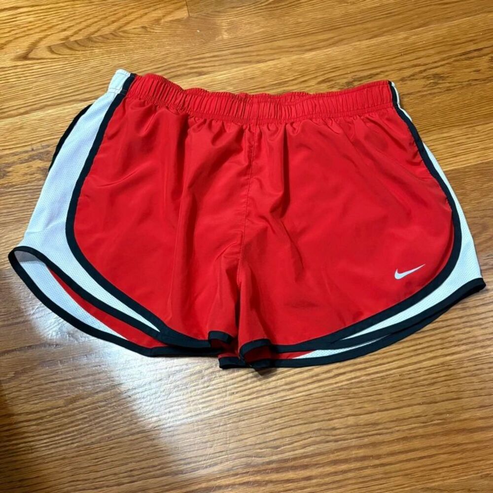 Nike Dri-FIT Red Running Shorts Women’s XL Liner